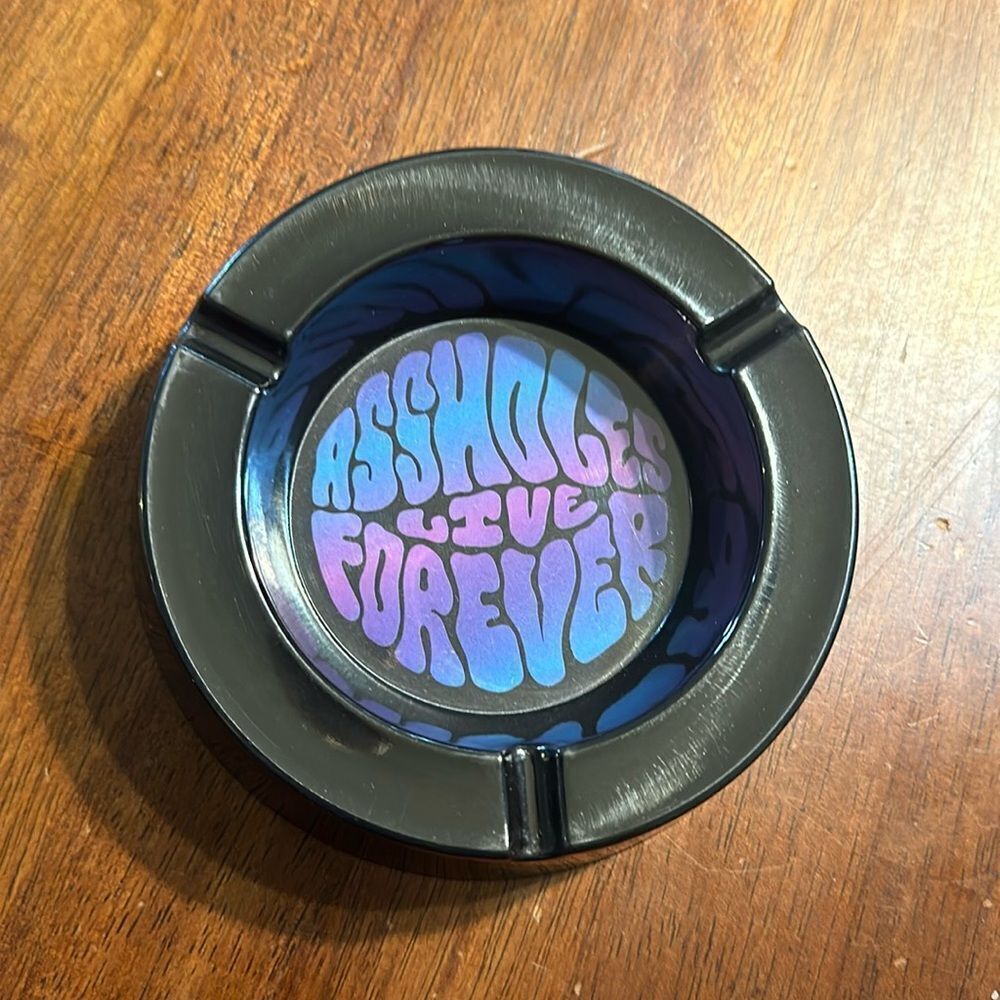 Assholes live forever ashtray (7004) NEW